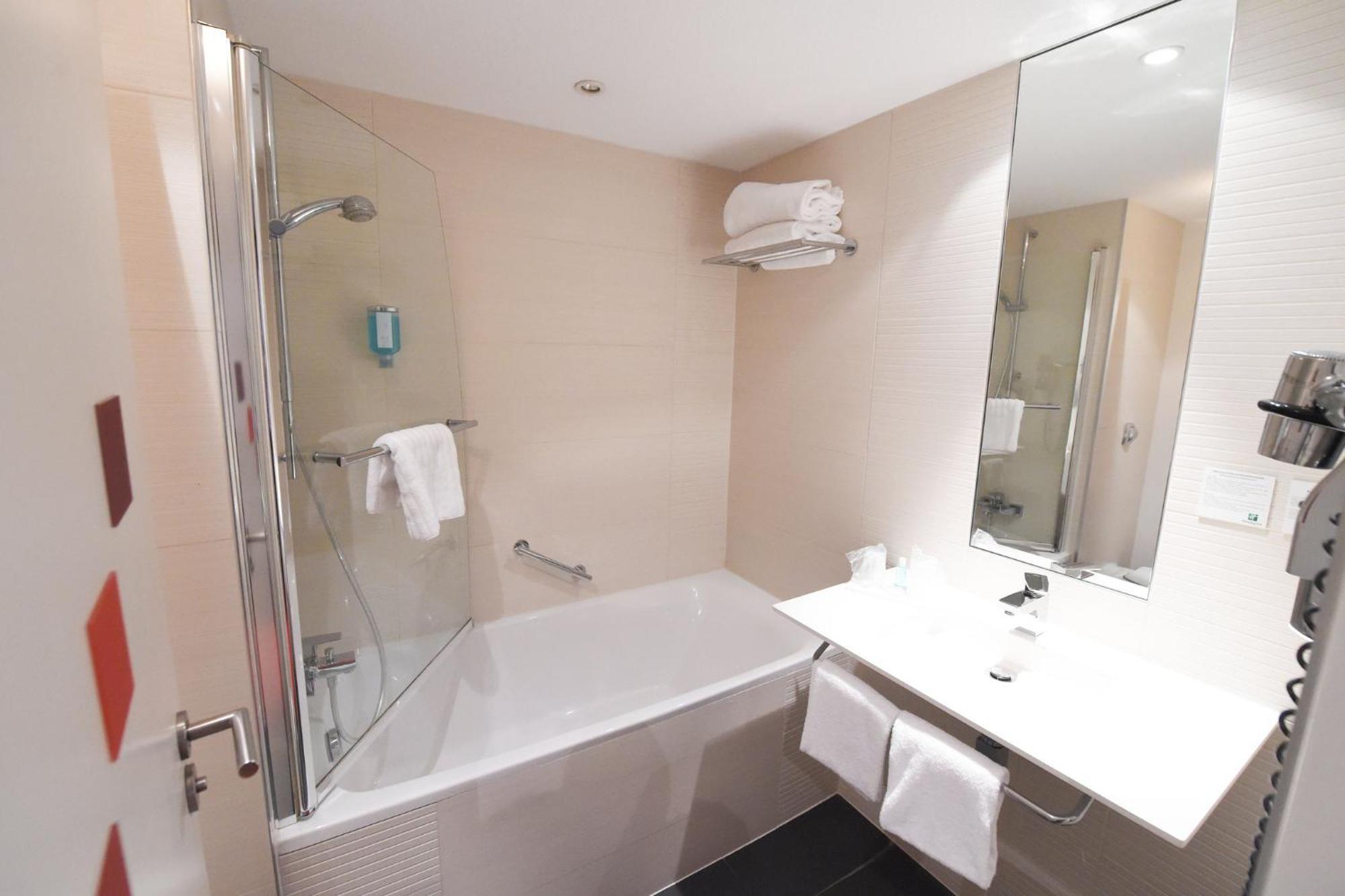 Standard Double Room Disability Access,1537853854:JPEG